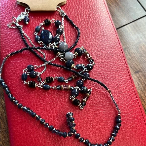 Elegant Navy and Silver Beaded Necklace - Picture 2 of 3